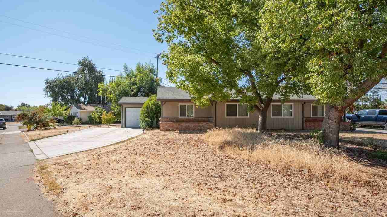 10500 Glenview Way - Photo 2 of 27