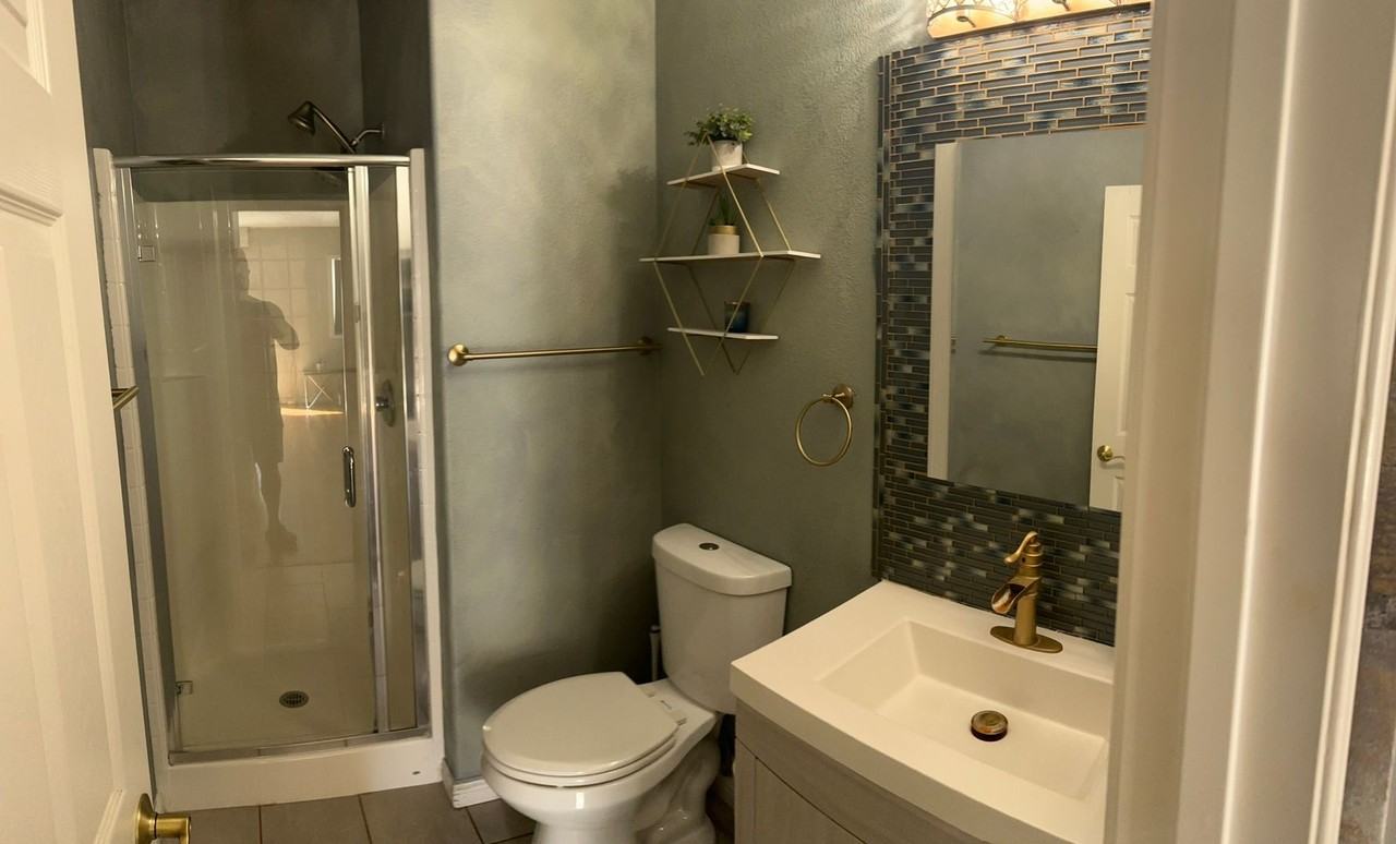 1988 Clemens Pl - Photo 6 of 14