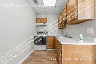 412 Grand River Ave Apt 7 #7 - Photo 1 of 1