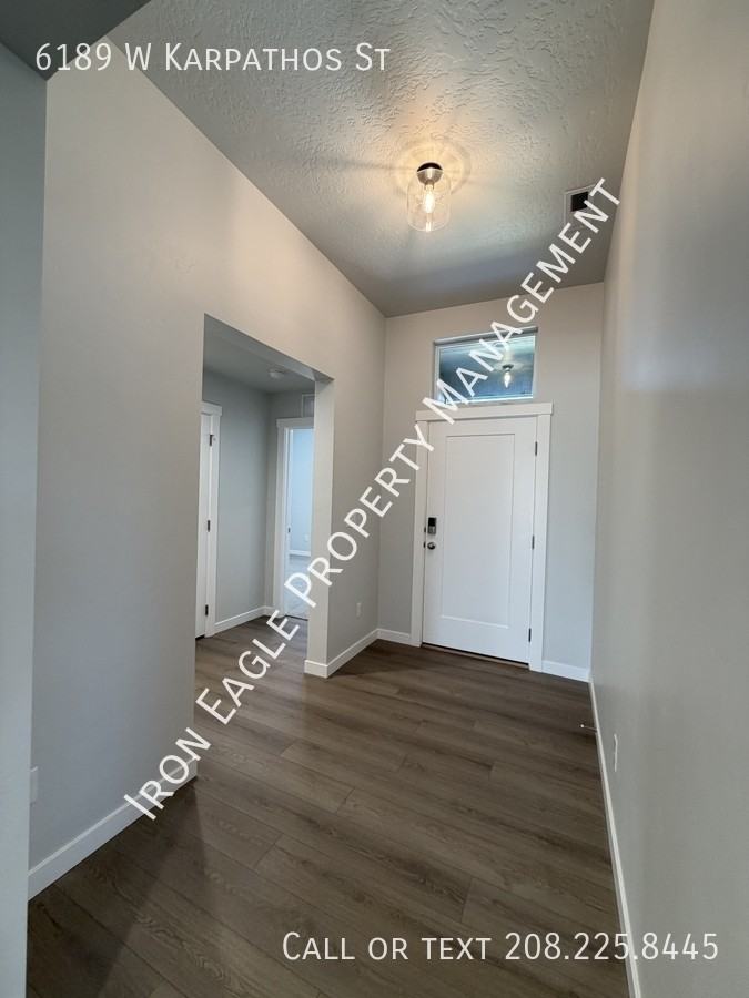 6189 W Karpathos St - Photo 2 of 36
