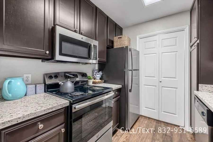 9698 Winsome Ln #MOWR