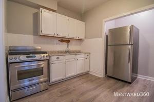 featured image of 2056 W Arthur Ave #1W
