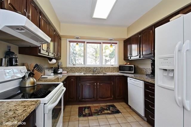 640 Thornmeadow Rd - Photo 3 of 14