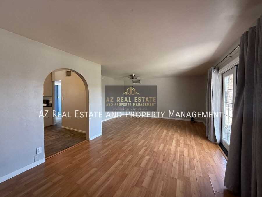 1725 S Farmer Ave - Photo 3 of 35