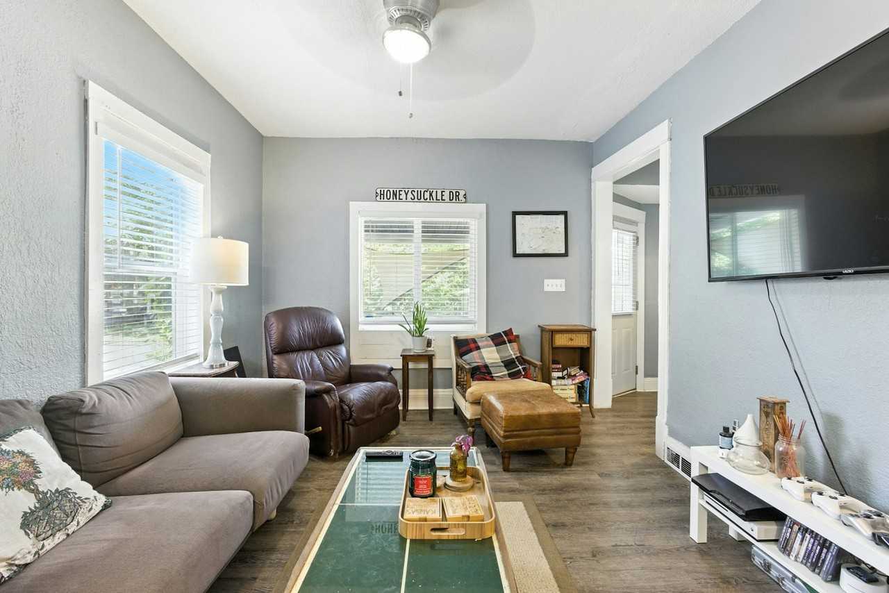 3516 Flora Avenue - Photo 5 of 15