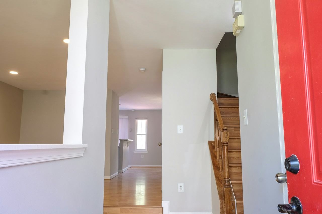 2751 Sweet Clover Court - Photo 2 of 12