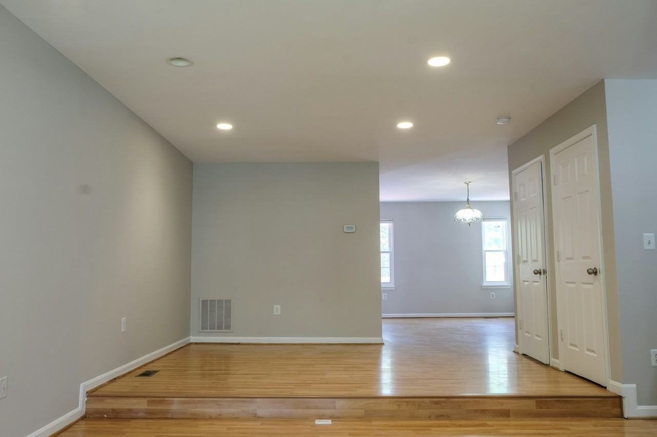 2751 Sweet Clover Court - Photo 4 of 12