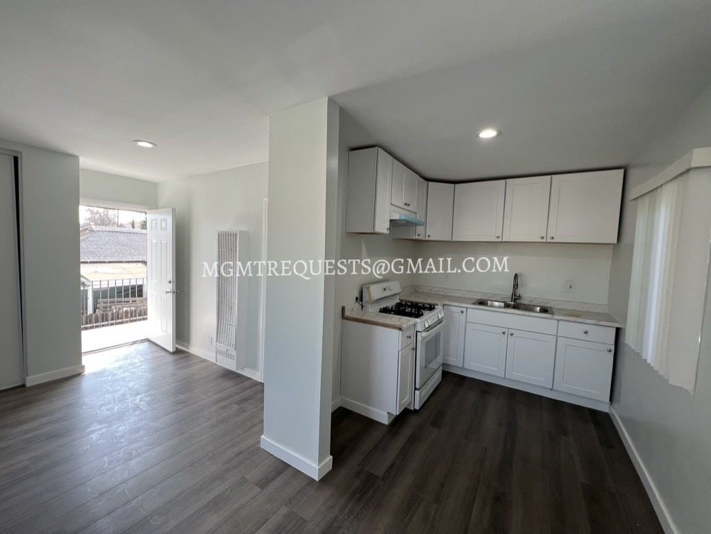 607 East Walnut Street, Unit 7 - Photo 3 of 7
