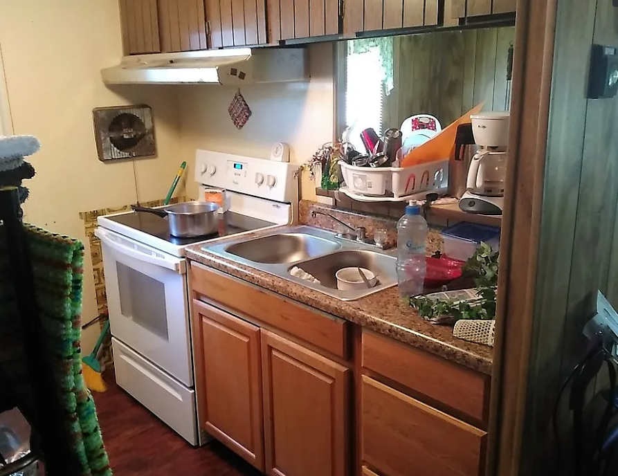 2590 Northwest 72nd Terrace - Photo 3 of 4