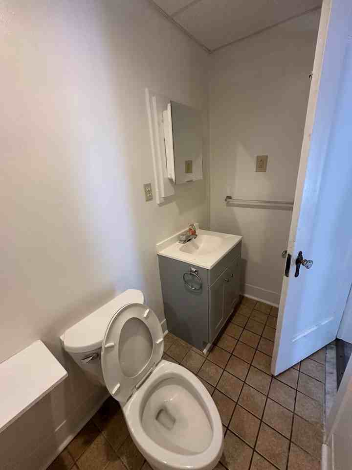 49 Park Avenue - Photo 4 of 9