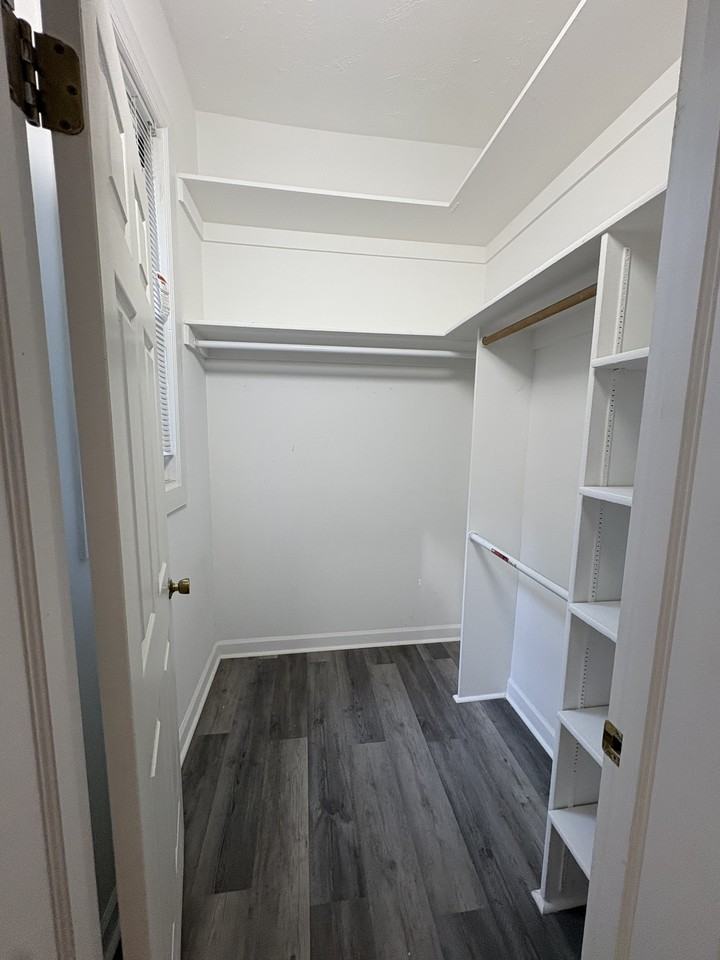 5132-36 S Blackstone - Photo 7 of 24