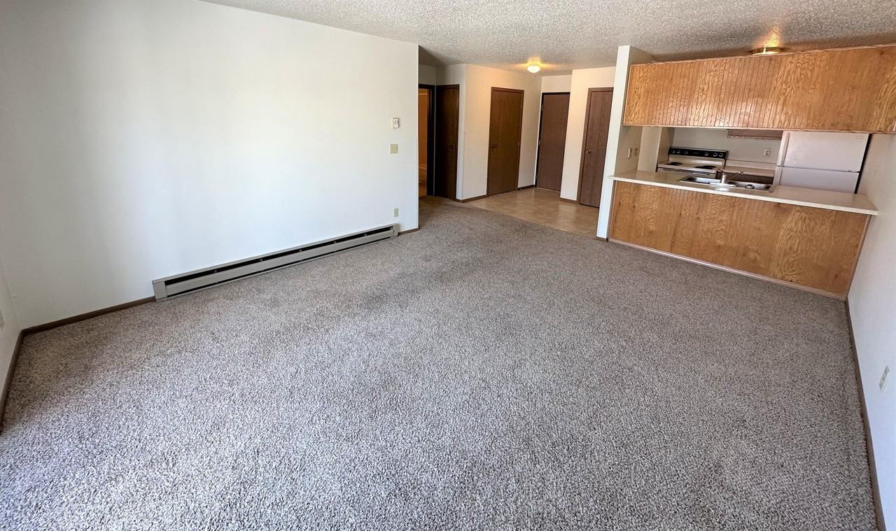 307 11th Ave NW - Photo 6 of 32