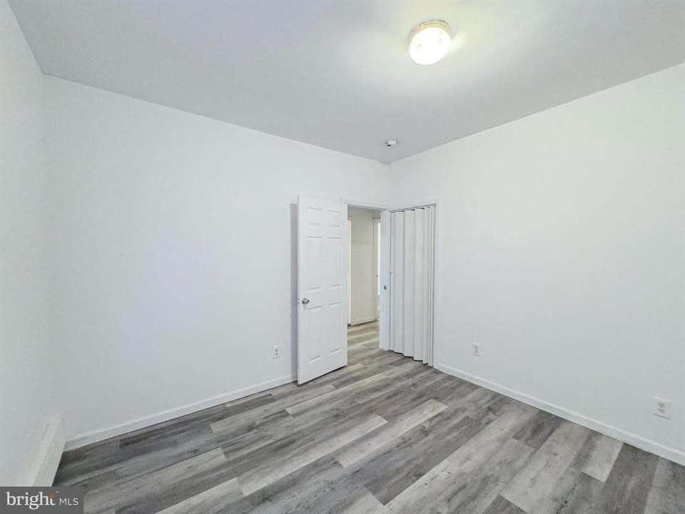 38 Broadway - Photo 3 of 26