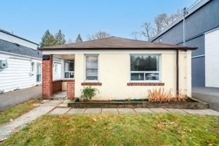 123 Meighen Ave - Photo 1 of 1
