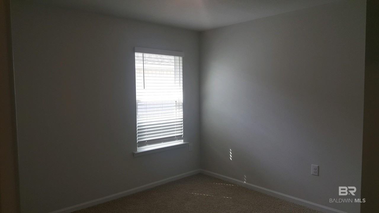 10958 War Emblem Ave - Photo 5 of 18