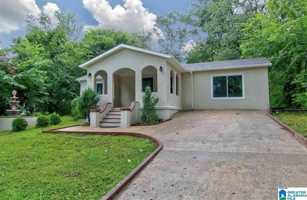 featured image of 122 Shawnee Ln Nw