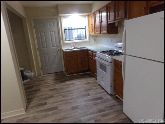 610 S Maple St Apt A - Photo 5 of 13