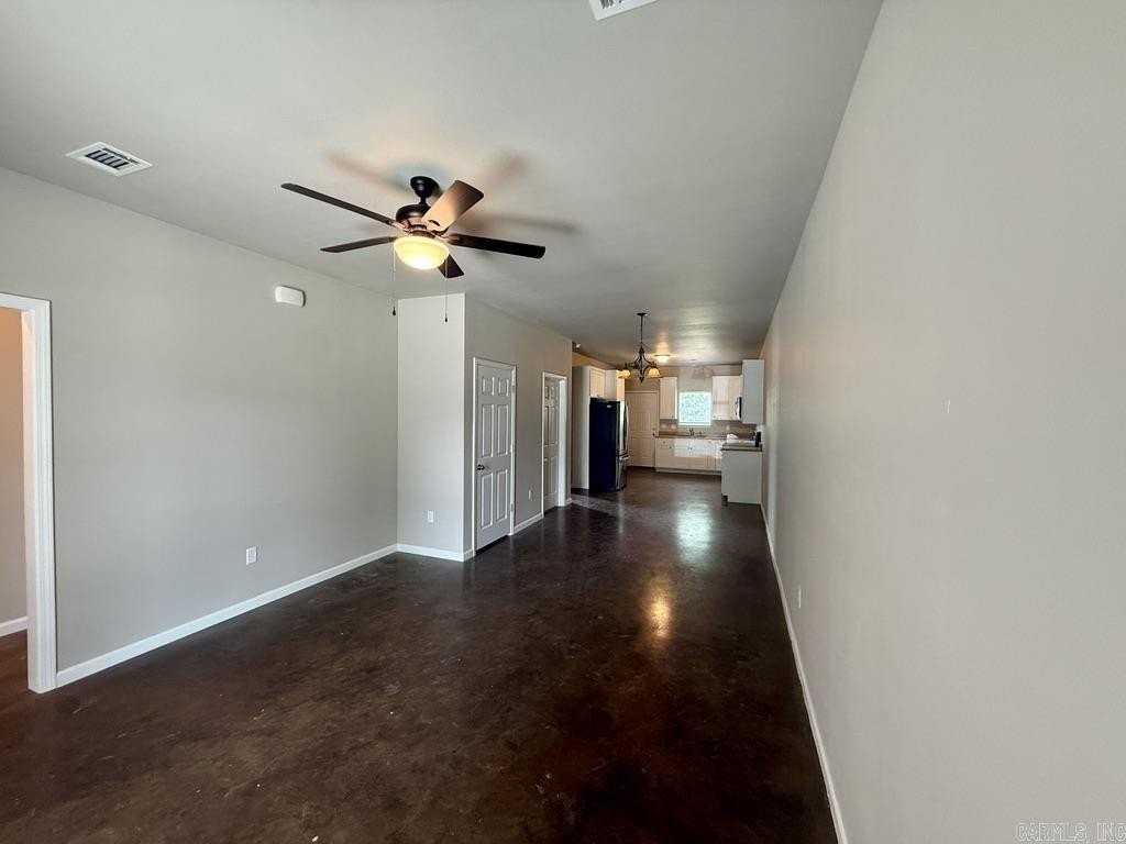 2512 W Martin St - Photo 3 of 22