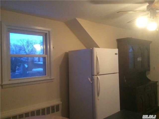 229 45th St - Photo 3 of 5