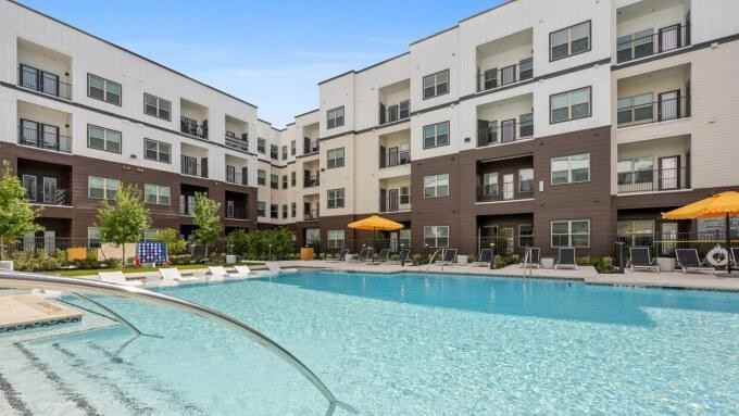 18210 Park Row - Photo 3 of 10