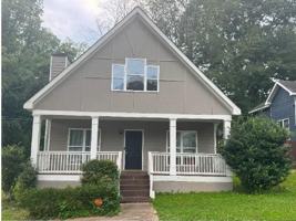 featured image of 1005 Liman Ave Se