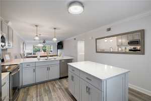 featured image of 3021 Sandpiper Bay Cir #E106