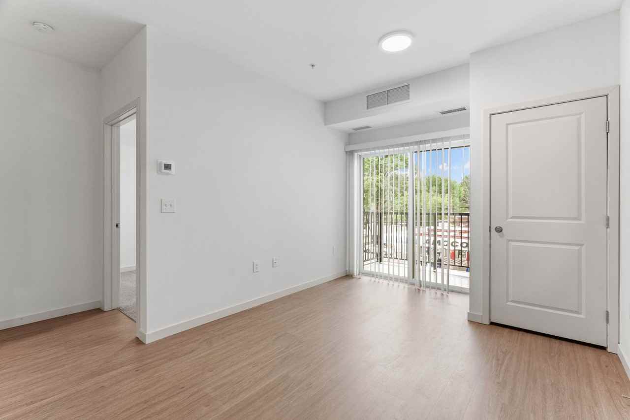 The Lucy Apartments | St. Paul - Photo 4 of 31