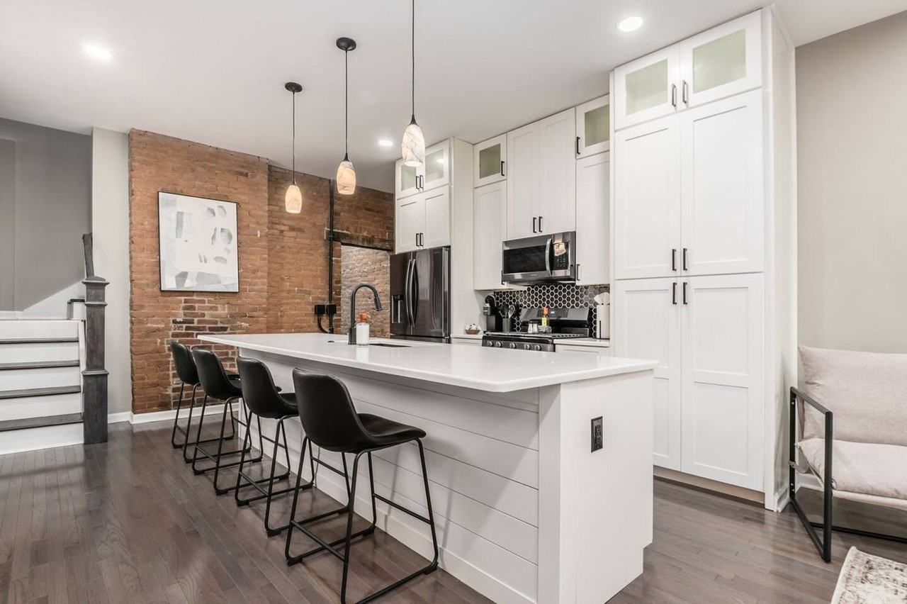 Clark Pl  60-64 MLR - Photo 5 of 50