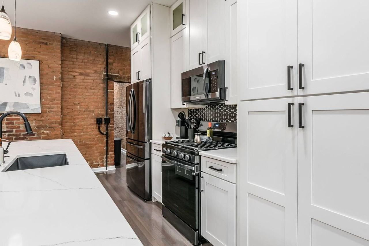 Clark Pl  60-64 MLR - Photo 7 of 50