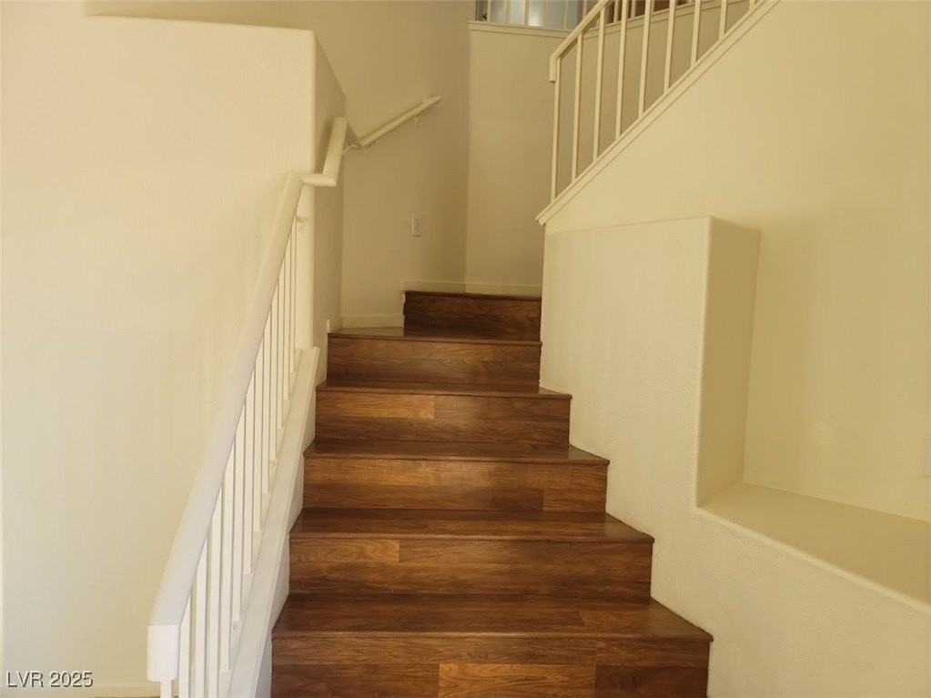 1085 Fan Coral Avenue - Photo 7 of 25