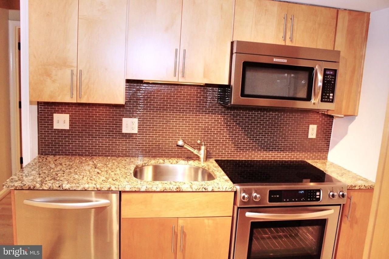 1010 22nd St Nw - Photo 6 of 29