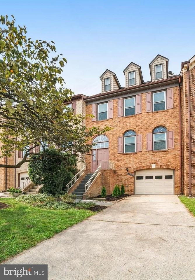 5974 Wescott Hills Way - Photo 2 of 30