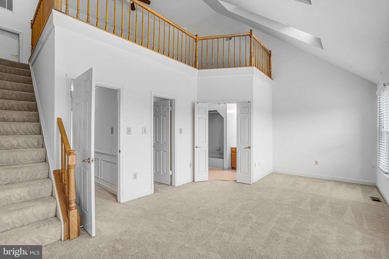 5974 Wescott Hills Way - Photo 6 of 30