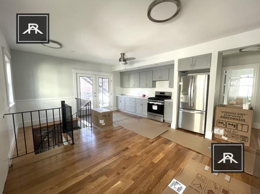 63 Waverly Street - Photo 2 of 10