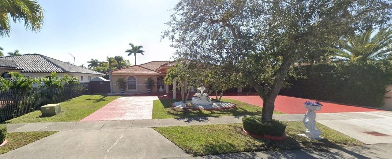 13710 Sw 36th St - Photo 2 of 31