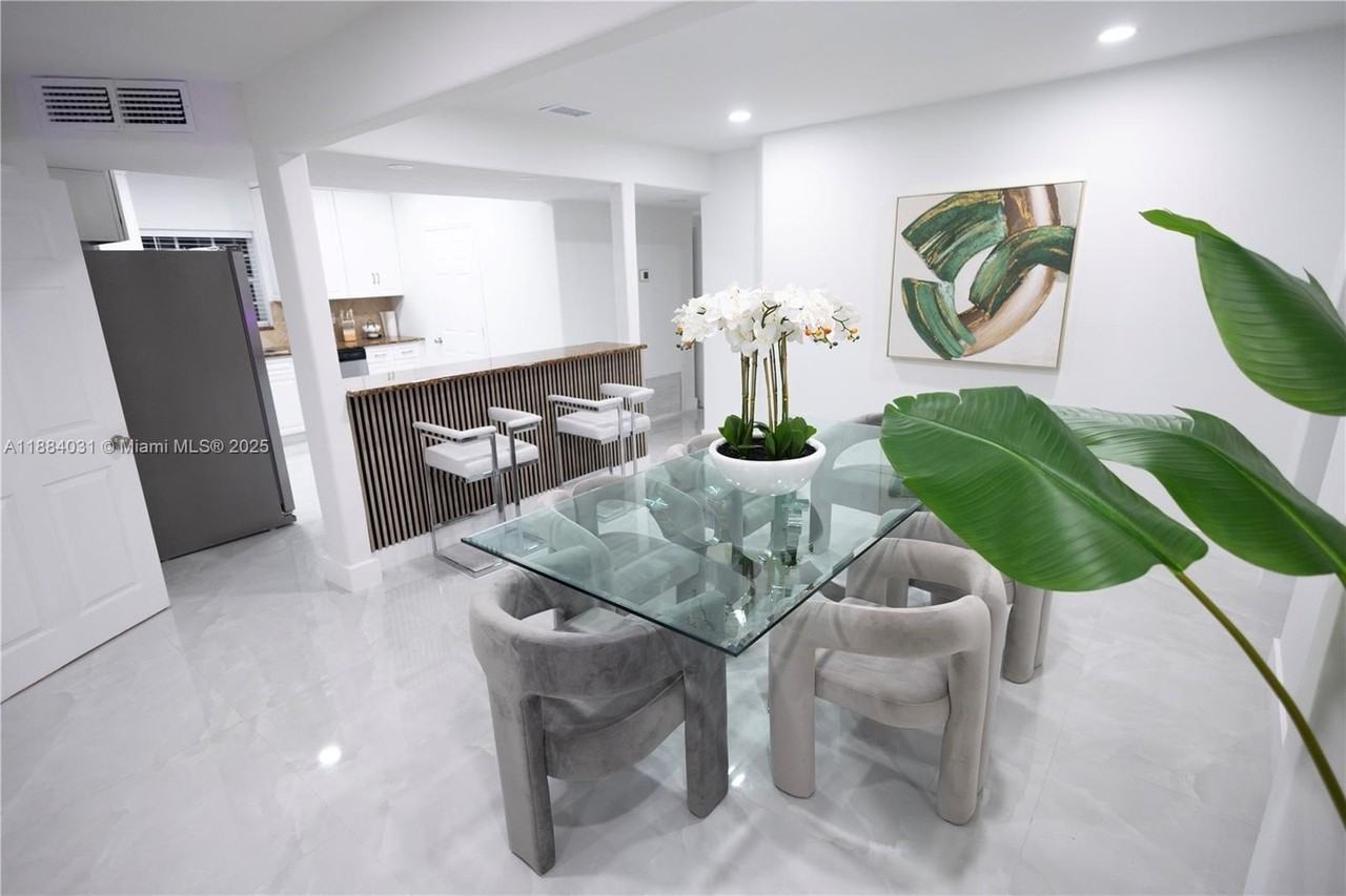 1435 Grant St #NA - Photo 4 of 27