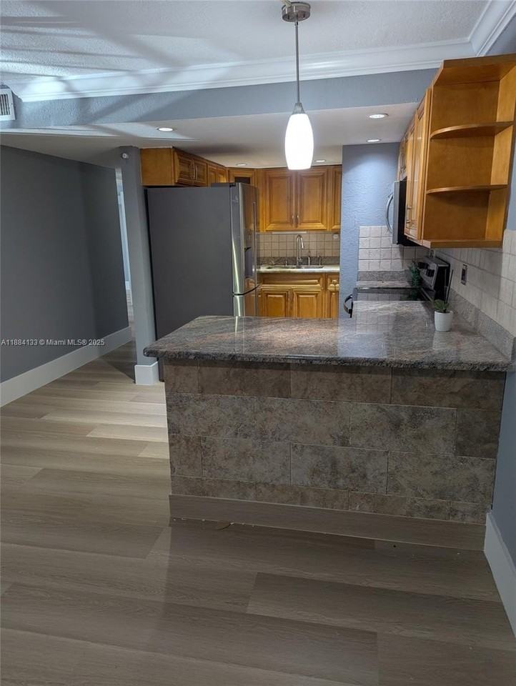 13700 Southwest 62nd Street #204 - Photo 6 of 30