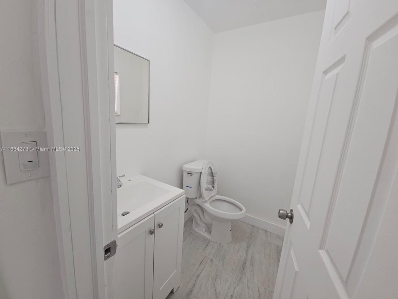 11287 Sw 169th St - Photo 3 of 14