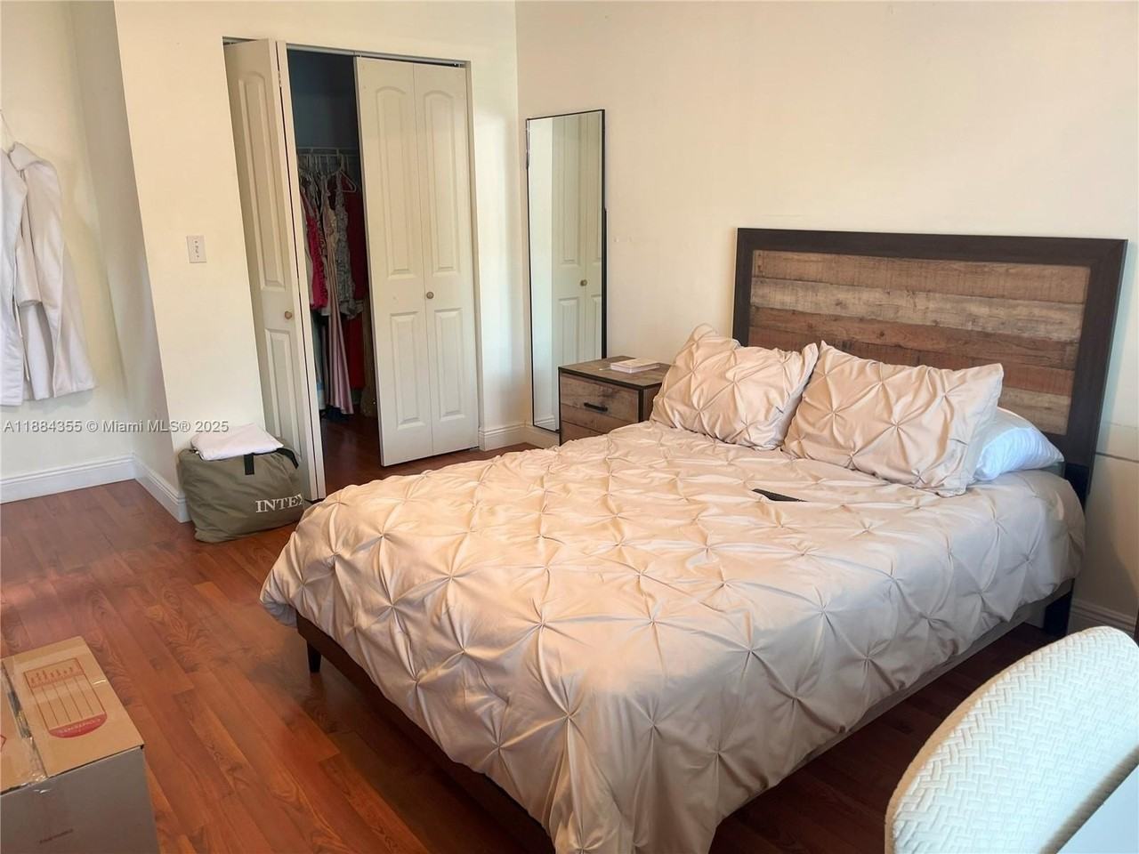 10270 Nw 46th St - Photo 6 of 34