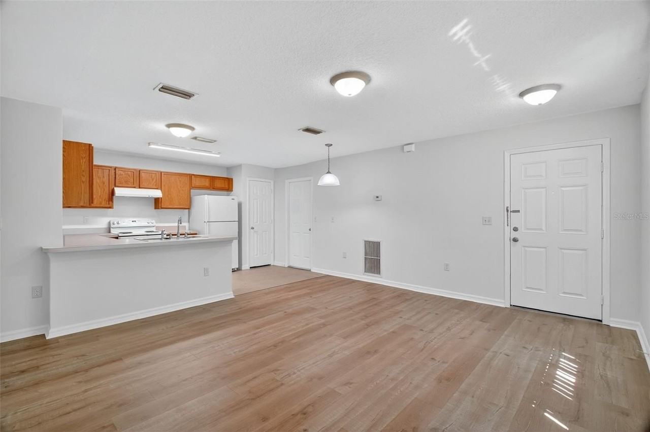 525 Paulling Dr - Photo 4 of 17