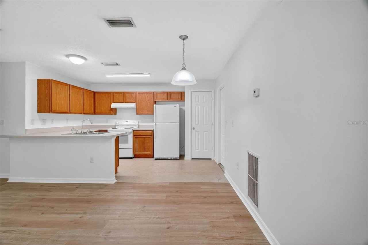 525 Paulling Dr - Photo 5 of 17