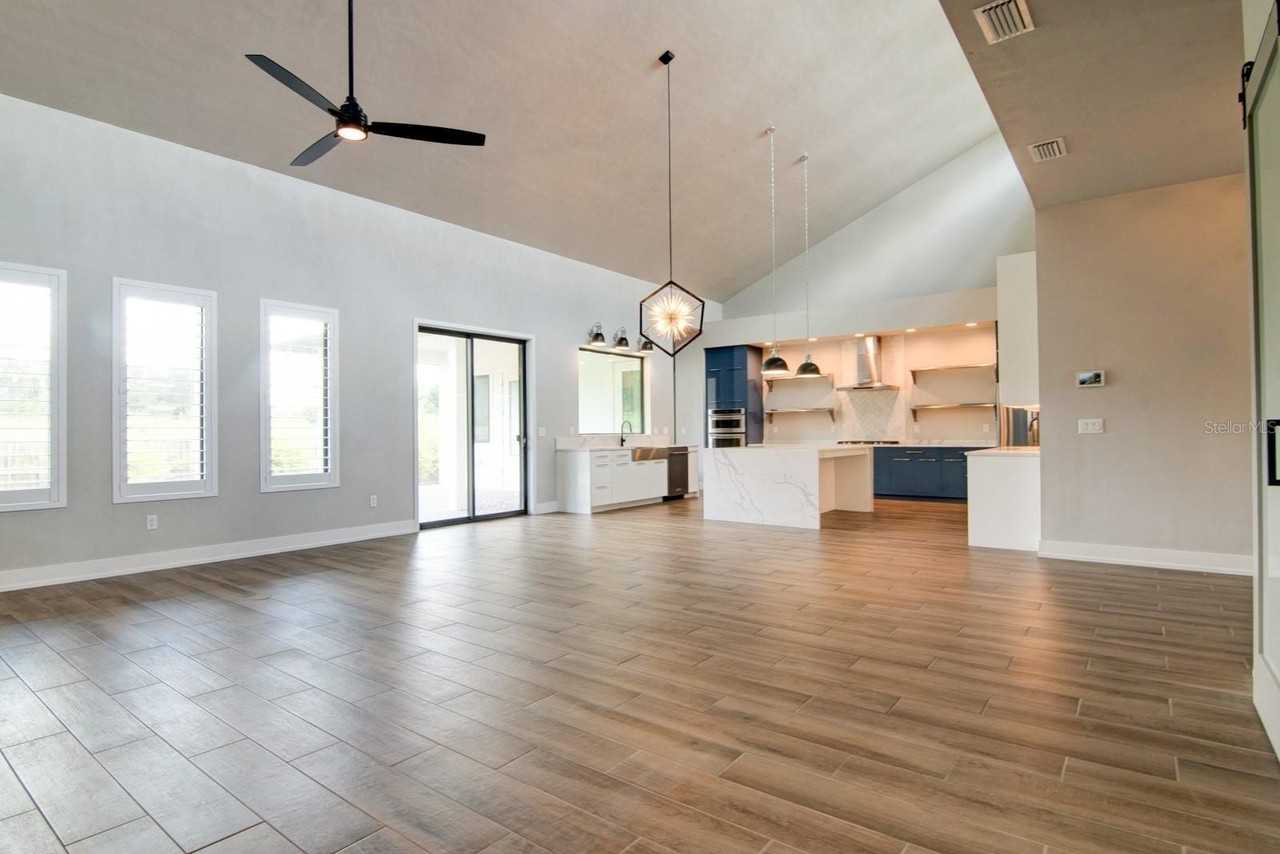 861 Sw 120th Dr - Photo 7 of 25