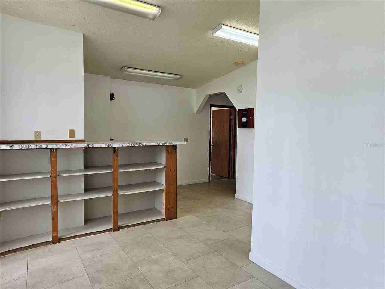 1206 S Wabash Ave - Photo 4 of 22