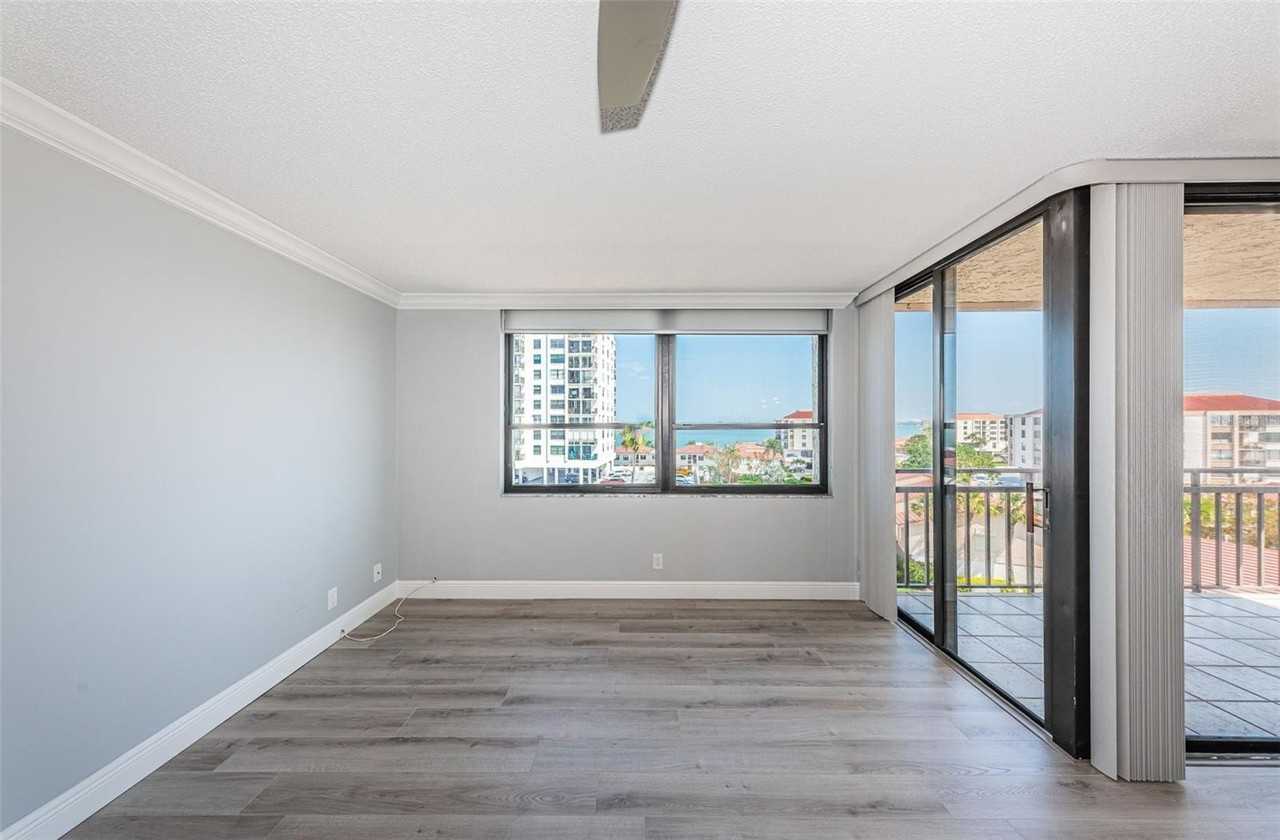 6279 Sun Blvd #604 - Photo 5 of 19