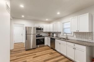 featured image of Askew Ave