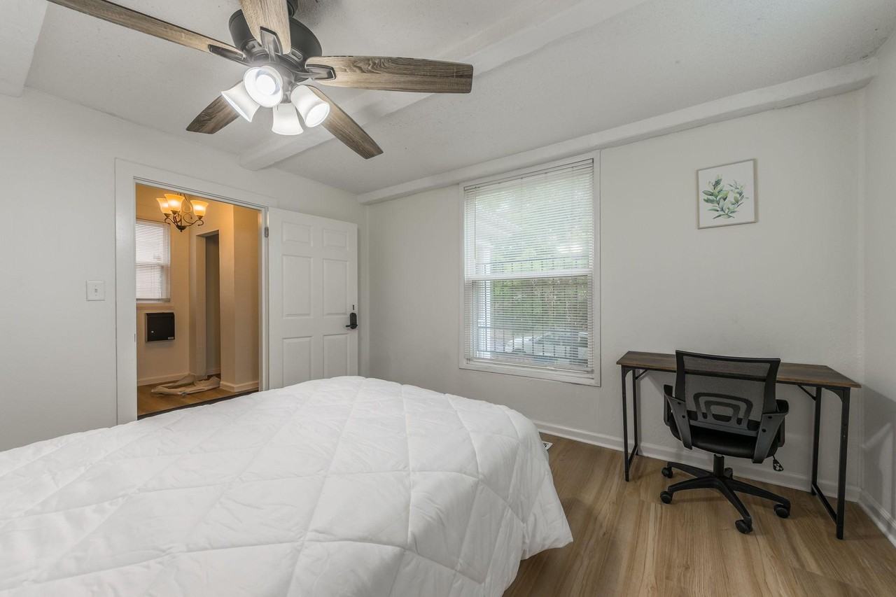 Askew Ave - Photo 7 of 7