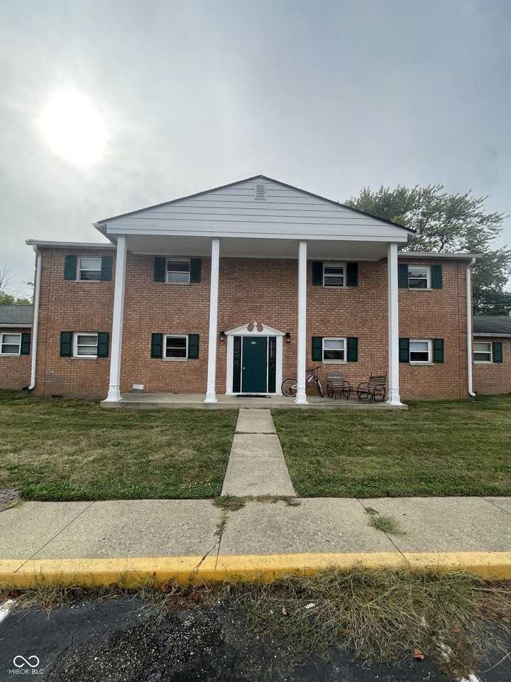 1410 E Jefferson St #13