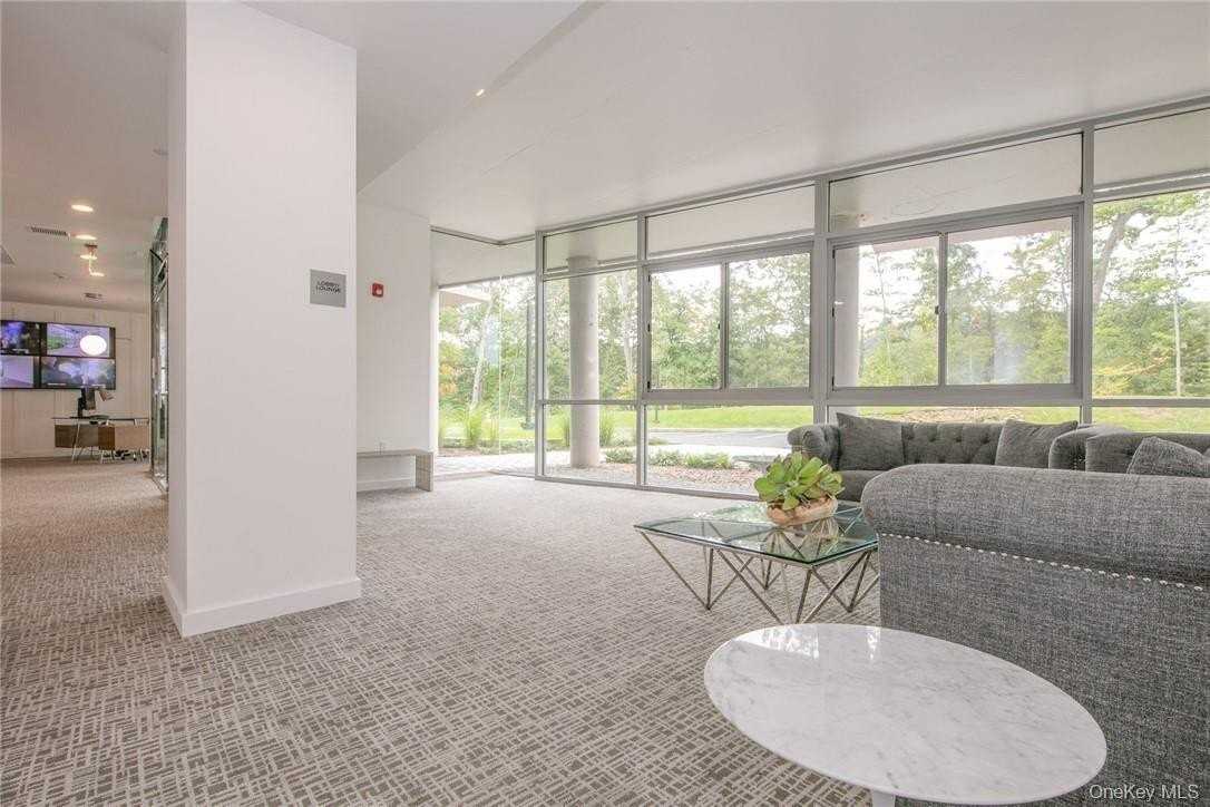 N Central Ave #5C - Photo 2 of 14