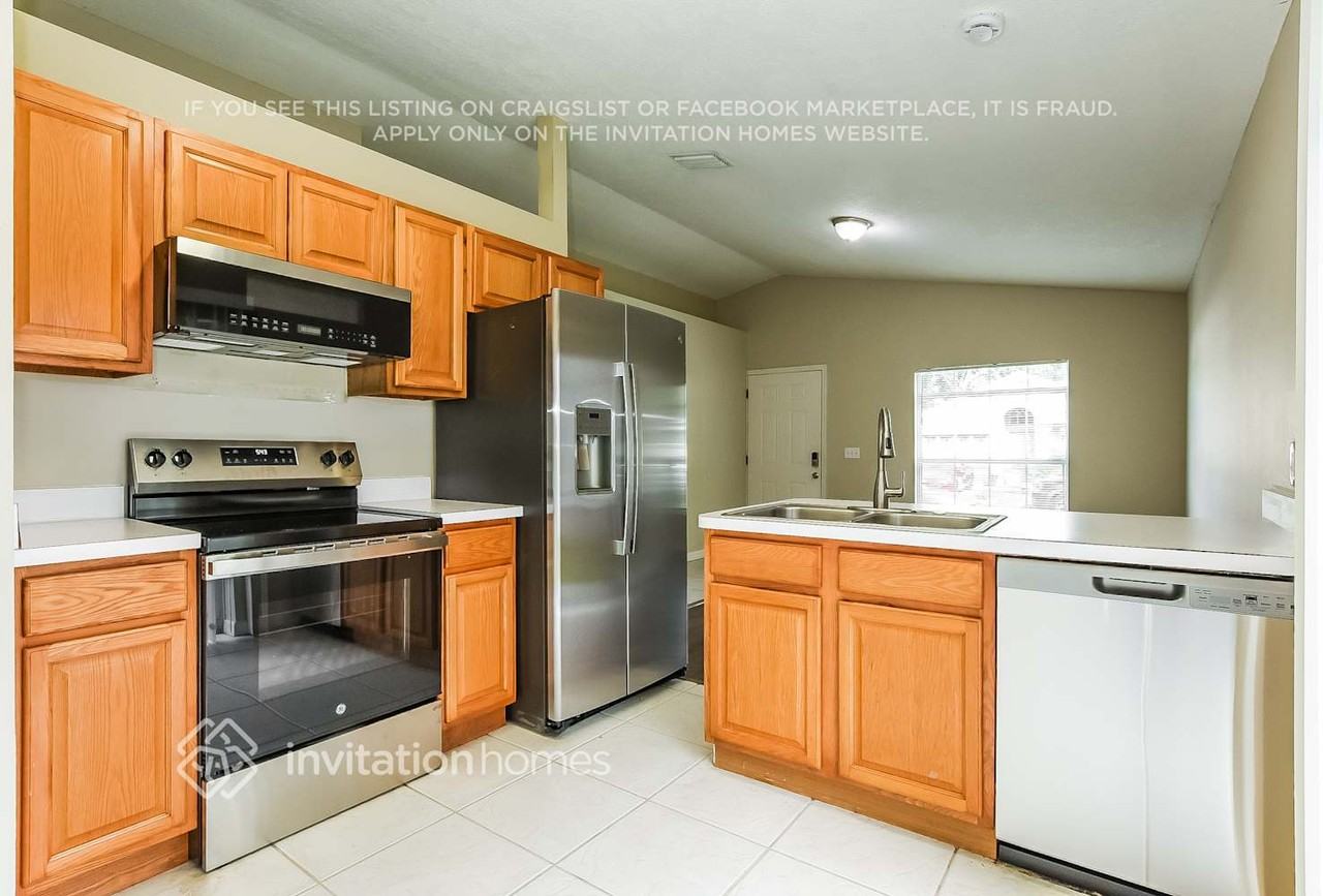 123 Oak Grove Road - Photo 7 of 17