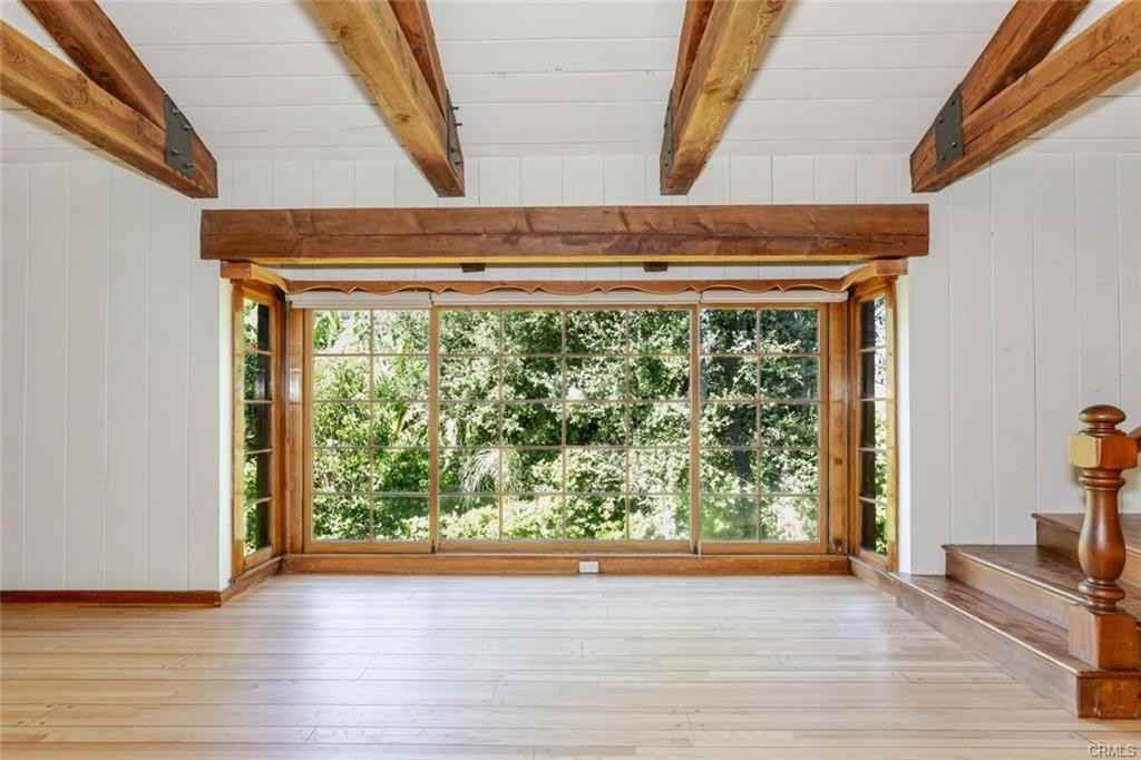 3853 Eureka Dr - Photo 3 of 8